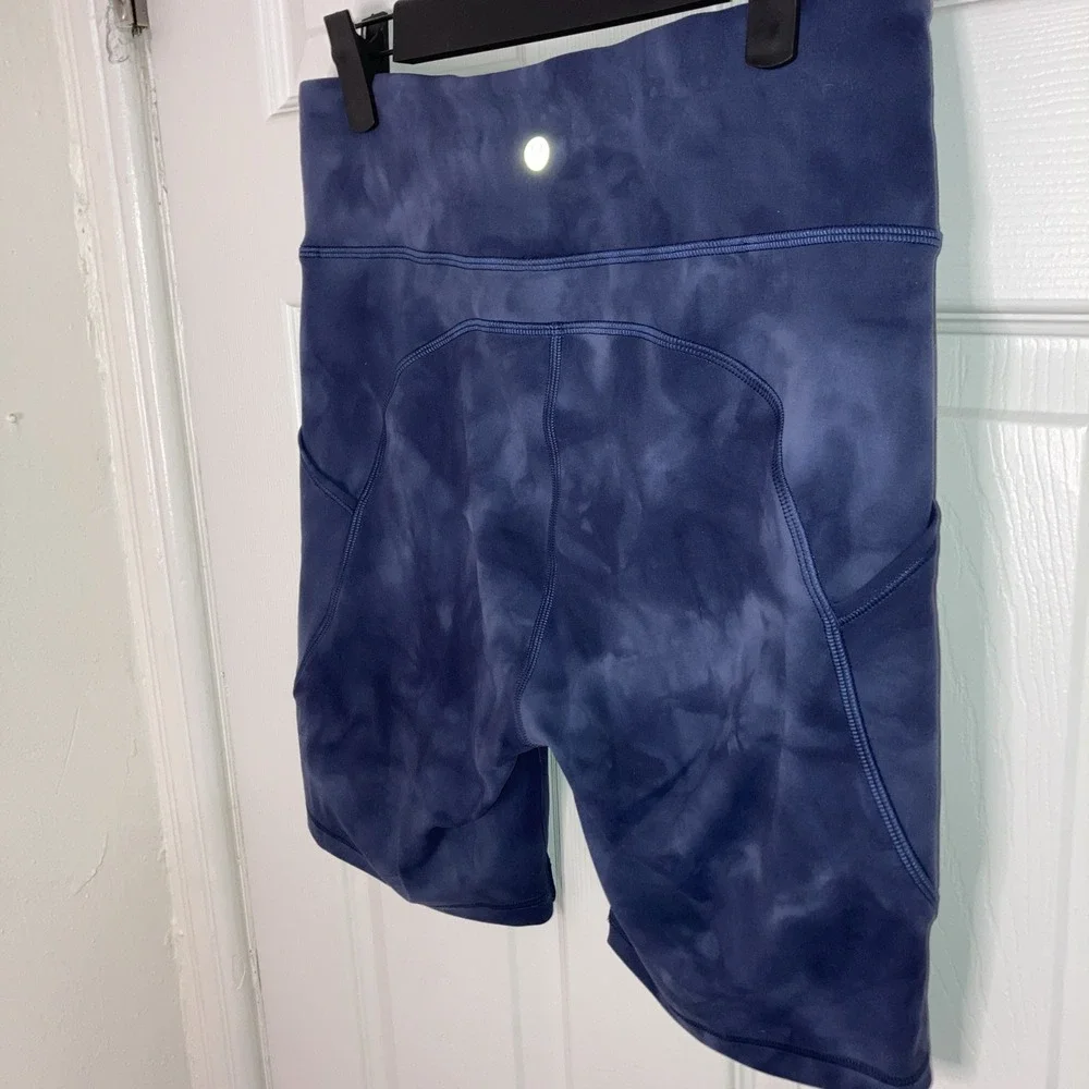 EUC‎ Lululemon Invigorate High-Rise Short 8